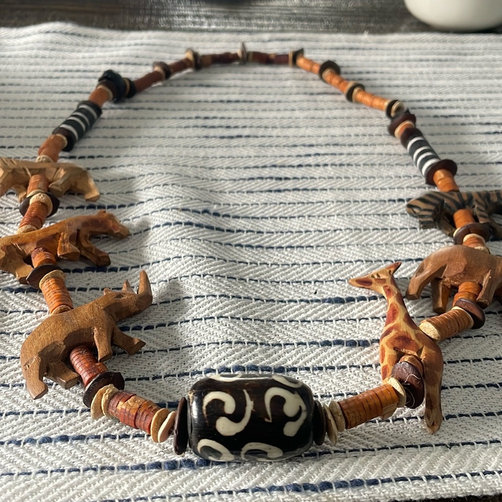 Kenya Hand Carved Wooden Animal Necklace Elephant Giraffe Lion Rhino Zebra